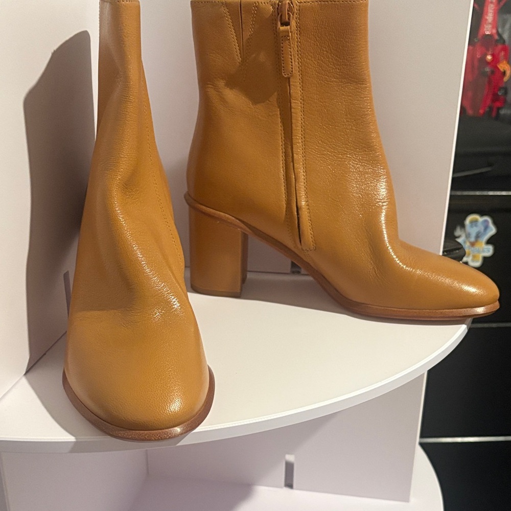 Tory Burch Tan Leather Heeled Boots